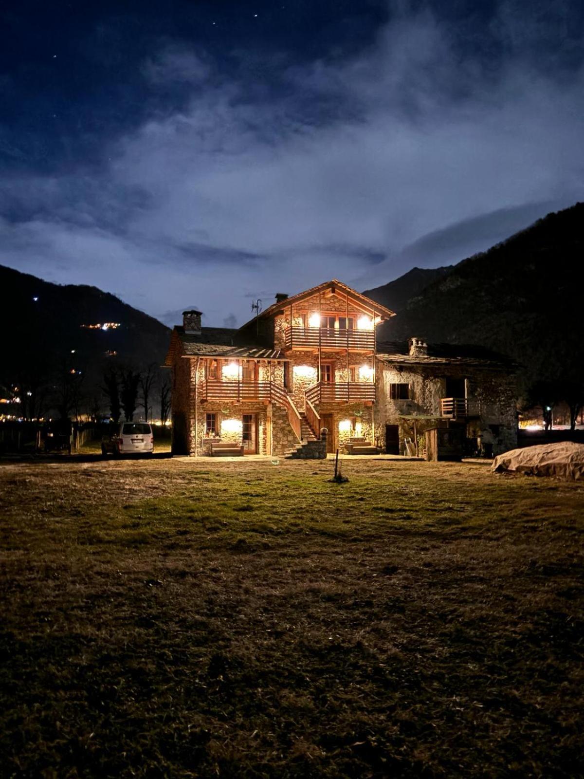 Chalet Valchiavenna San Cassiano  외부 사진